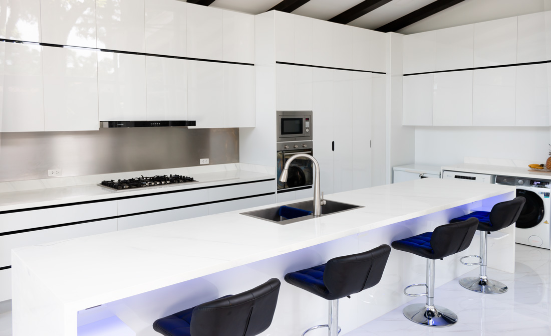 dunbraefurnitureconcepts-residential-kitchen-E10